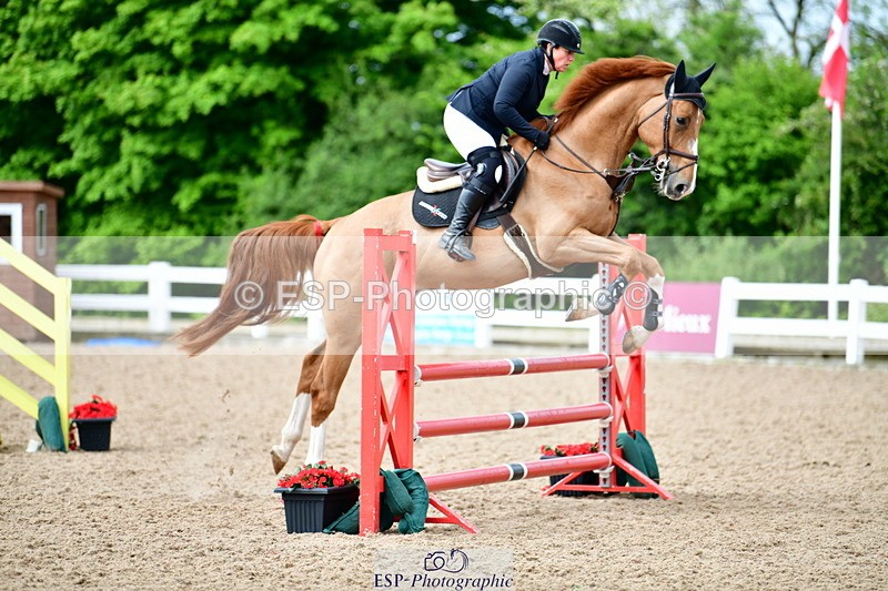 240524A-100654-02410 - Cls 21 British Novice and 90cm Open