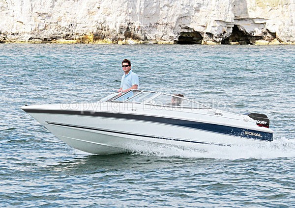110829 DORAL IMG_3802 - Speedboats