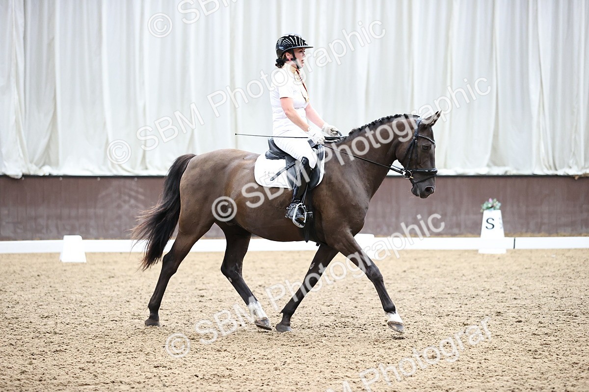 SBM_001894 - Novice 4 - 11.15-13.22