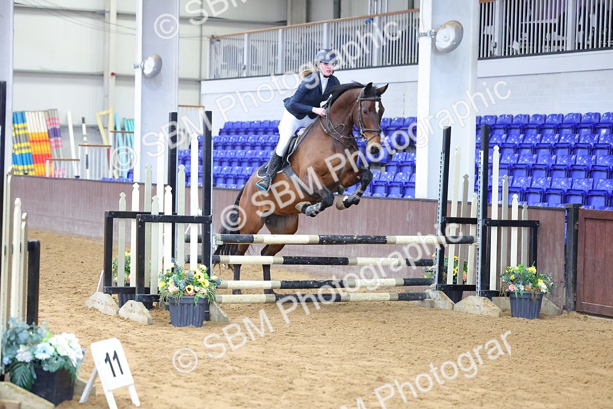 SBM_009556 - Class 20 - Senior British Novice/ 90cm Open - First Round (0.90m)