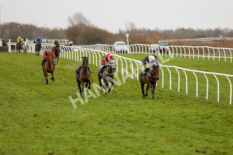 110124-Race 2-Its Maisy-4842 - Race 2