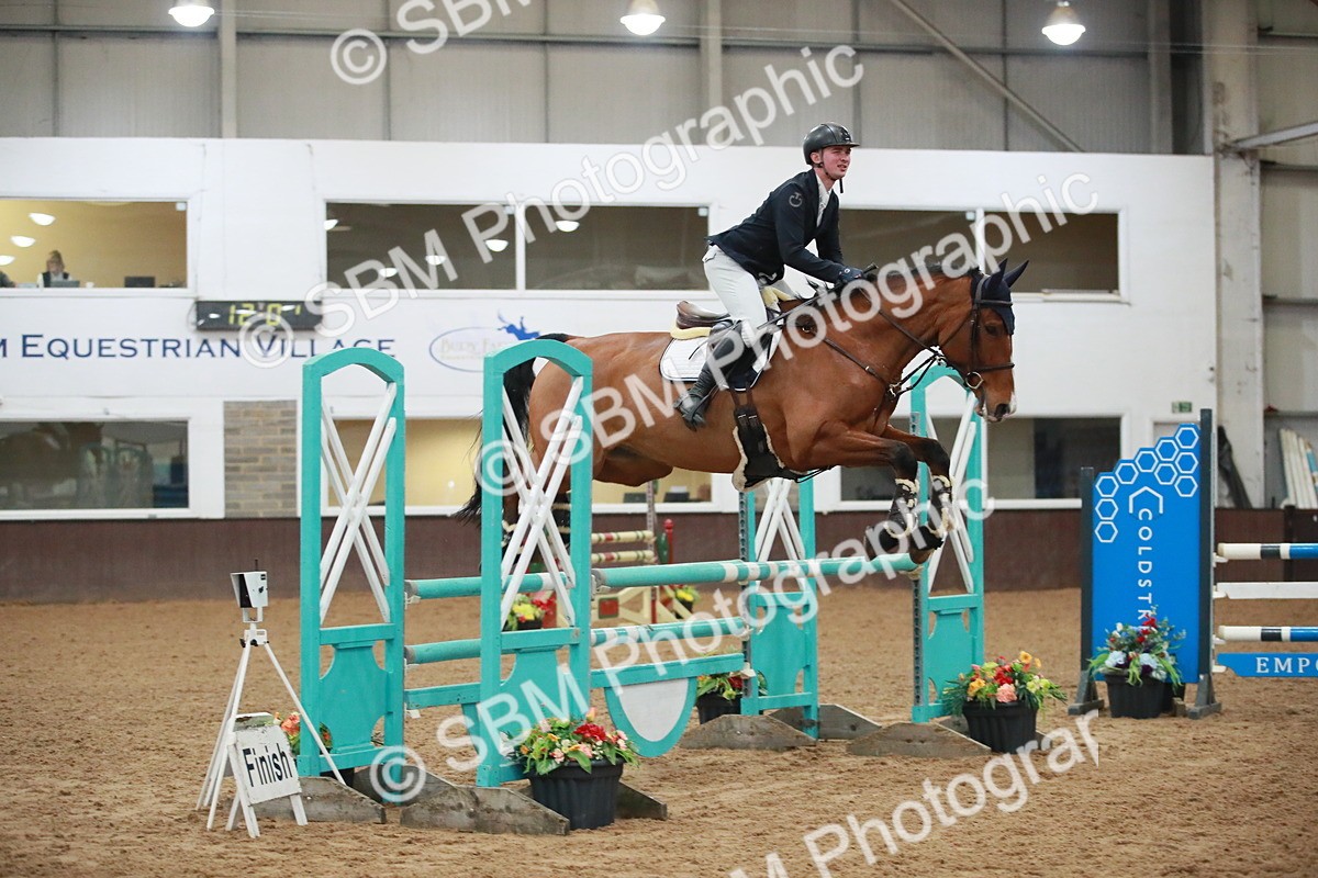 SBM_001090 - Class 4 - Senior Newcomers - 1.10m Open