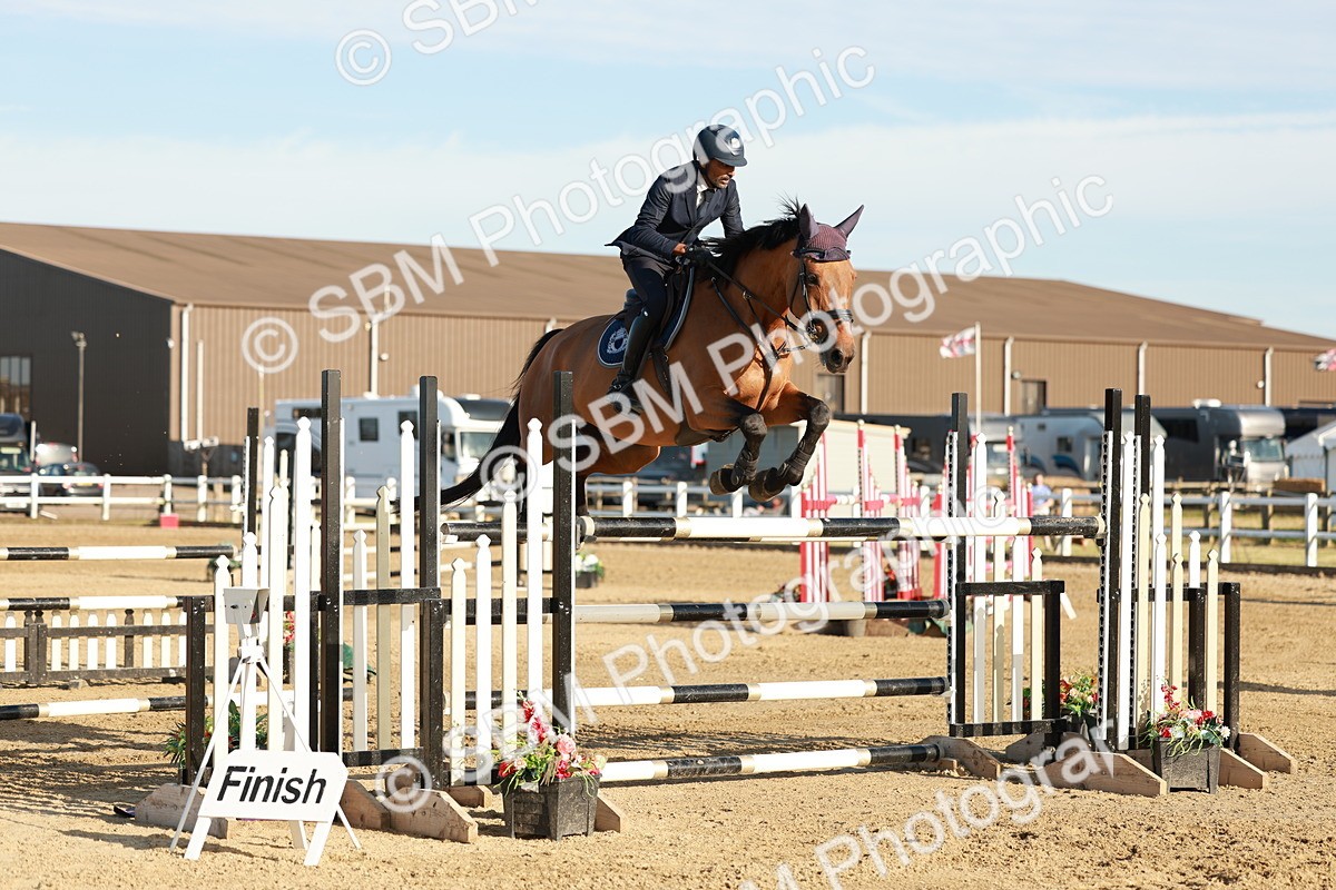 SBM_008915 - Class 6 - National 1.30m 1.40m Open Handicap