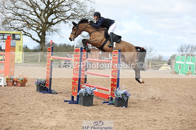 240419A-124910-07457 - Cls 6, 2 Star Medium Tour 1.35m