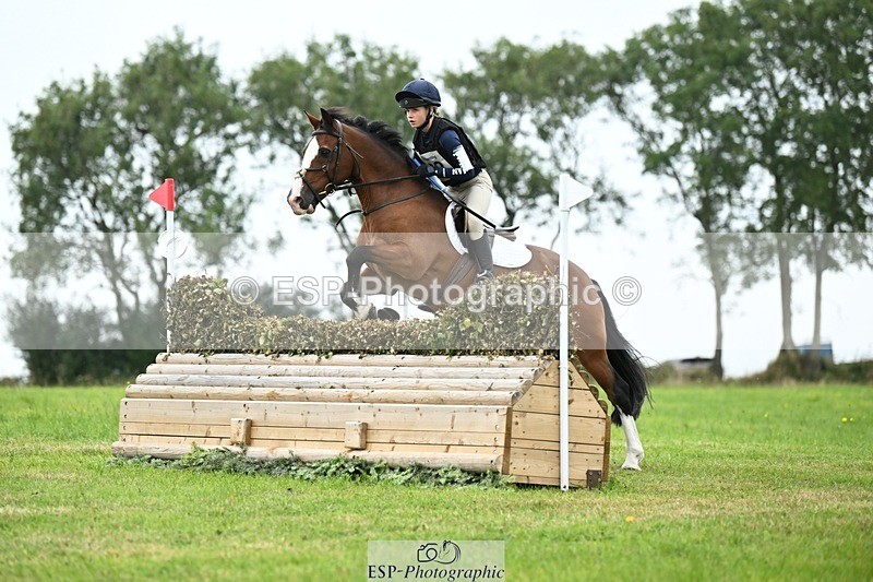 240831A-151832-04826 - 262-CHLOE.FOX-PITT-ROUGH.TERRAIN