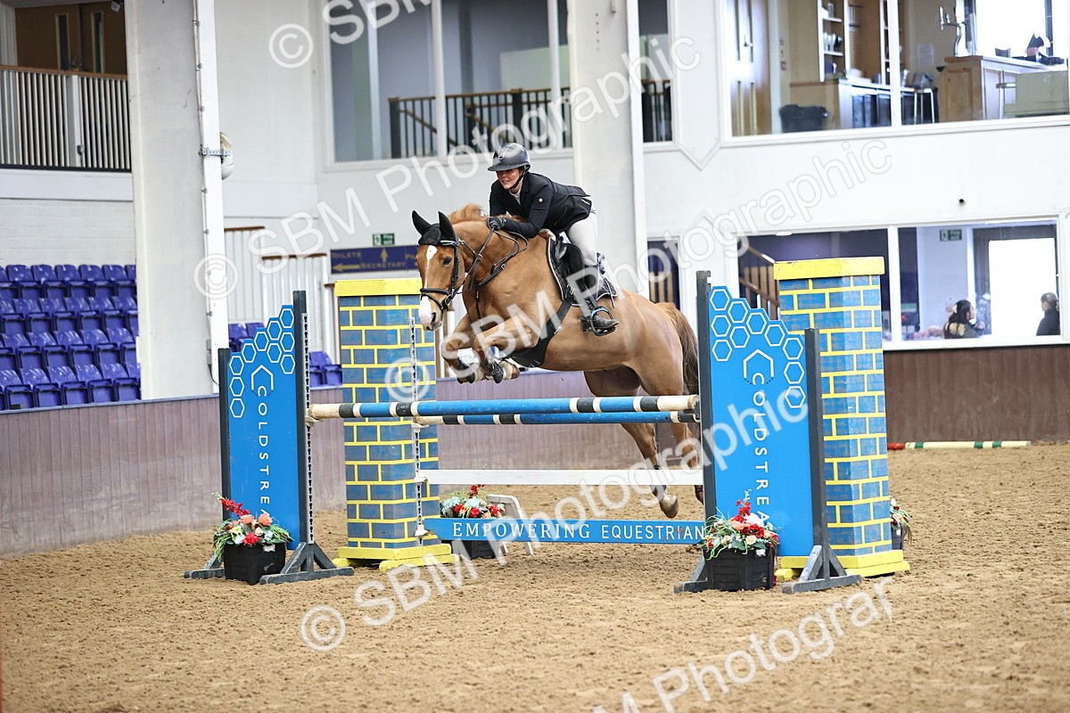 SBM_006023 - Class 16 - Senior Newcomers - 1.10m Open