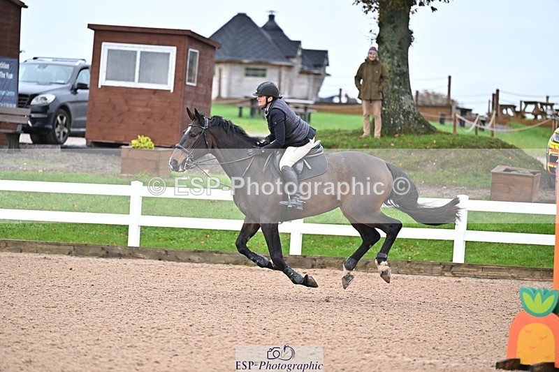 251029-134009-00586 - Foxhunter and 1.20m