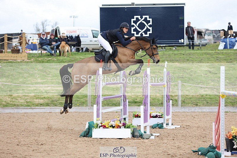 240419A-124936-07466 - Cls 6, 2 Star Medium Tour 1.35m