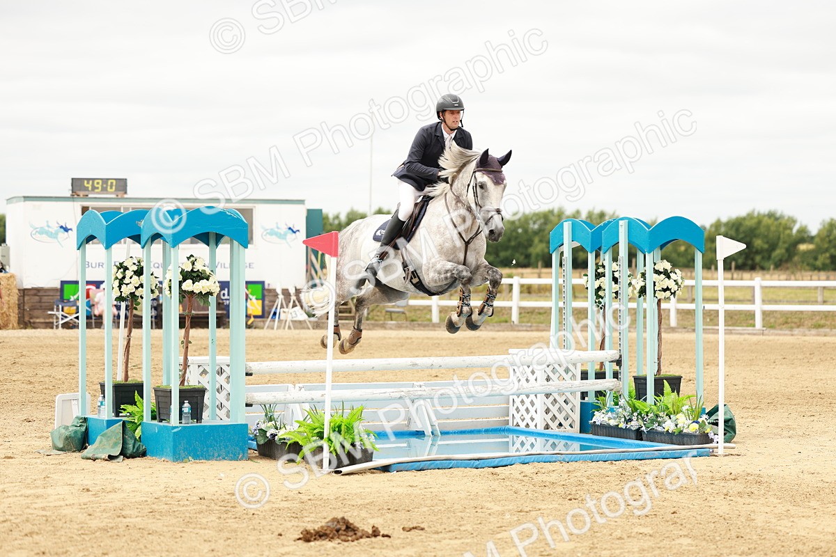 SBM_017648 - Class 21 - Senior Newcomers Championship 2d Rd
