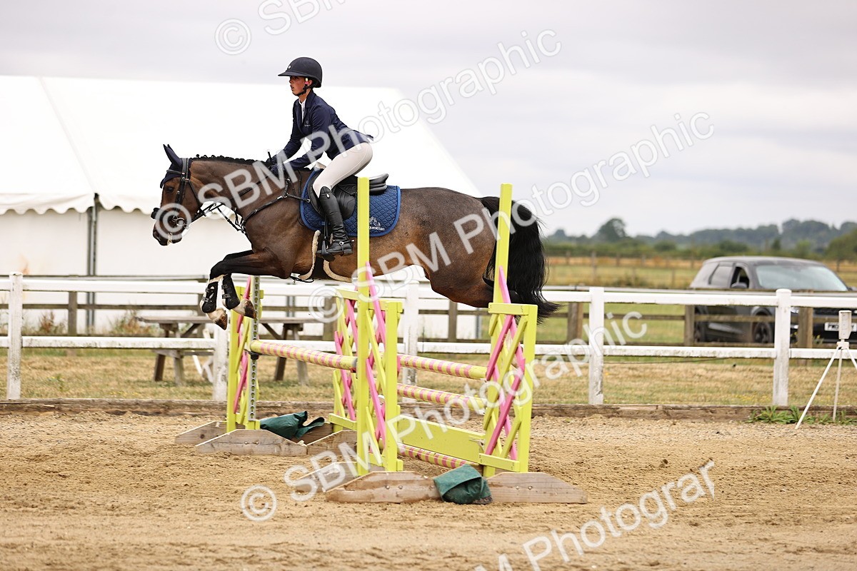 SBM_024700 - Class 9 - Senior British Novice - 90cm
