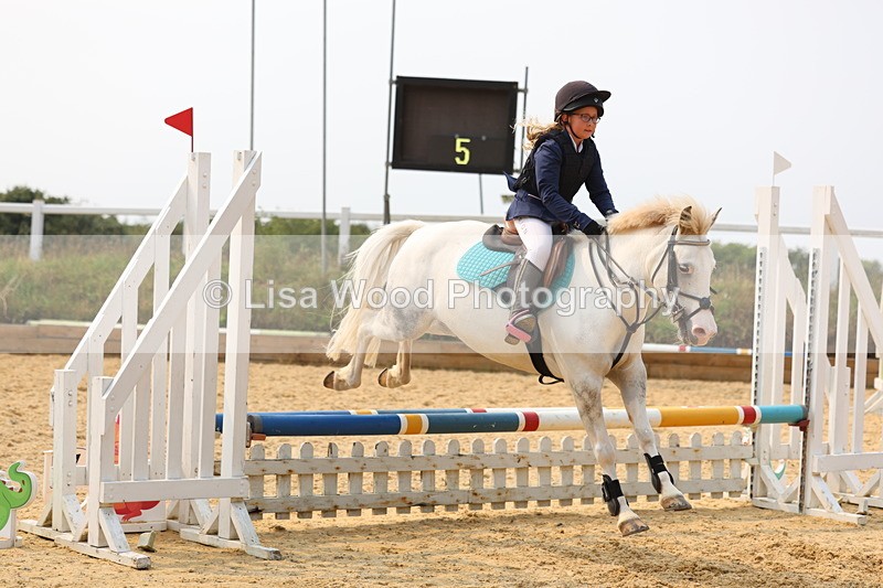 3E7A2777 - Class 10: Junior 60cm