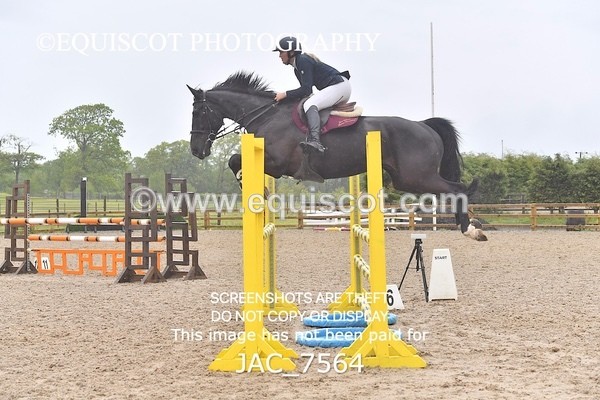 JAC_7564 - CLASS 14  Senior Newcomers/ 1.10m Open