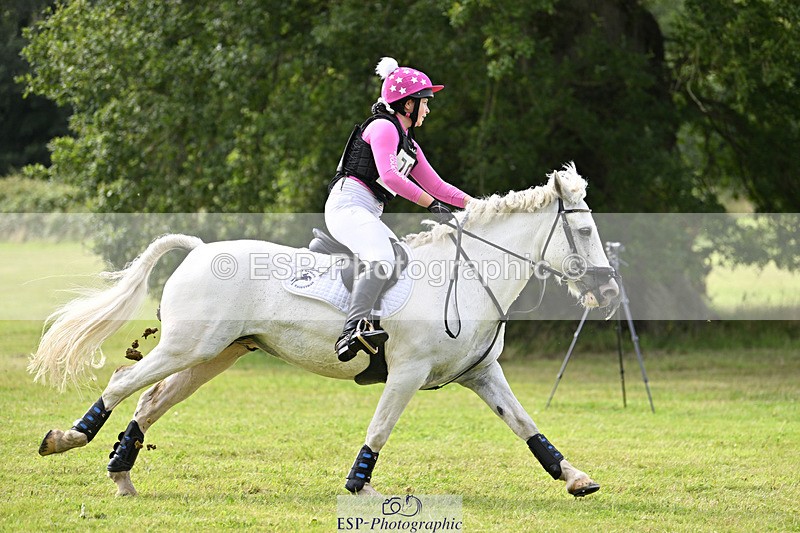 240825X-140202-34721 - 80cm XC 14.30 to 15.30