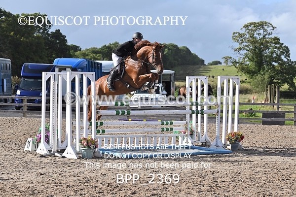 BPP_2369 - CLASS 5   FRI Senior Foxhunter/ 1.20m Open
