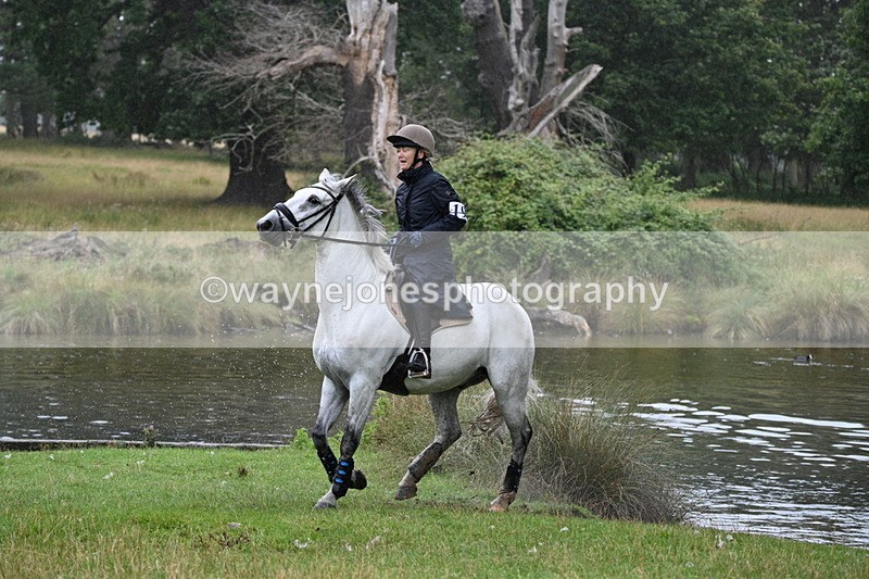 WJ7_8000 - Time at Water 11:06 to 11:21