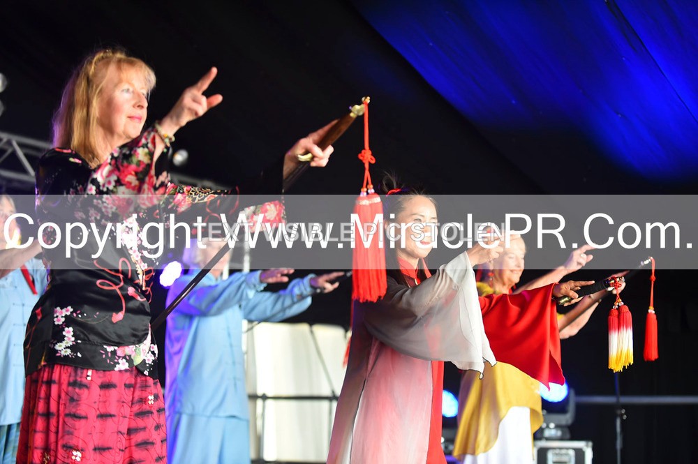 SH4_1562 - Tai Chi with Lisa Kay.