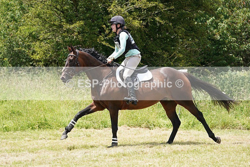 240630X-133052-7404 - 330-Katherine_Jarman-THEQUEENBEE