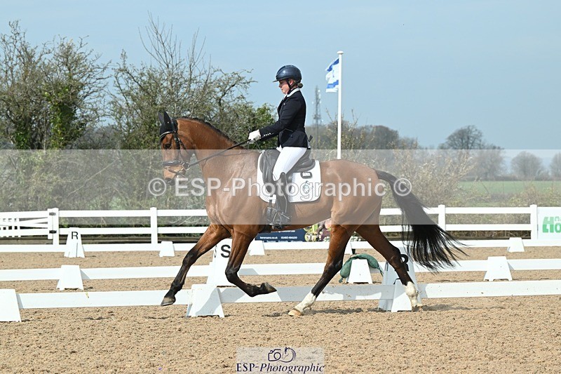 250403-103312-01451 - 036-Abbie.Newbury-Seagry.Viceroy