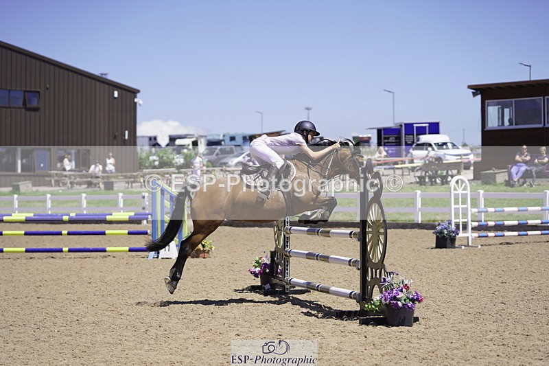 230624A-130916-01509 - Cls 24 Pony Discovery & 90cm Open