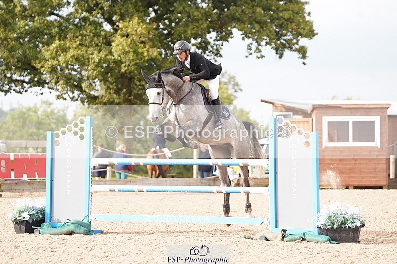 241004A-150332-00870 - Fri 04 Snr Fox & 1.20m Open
