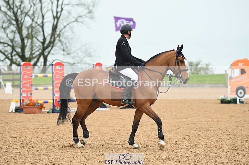 230505A-120902-03908 - Cls 22 Talent Seeker & 7 year old Quali