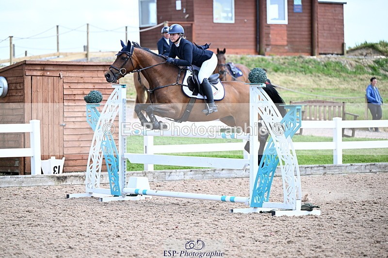 240605A-145921-00845 - Cls 4 Newcomers and 1.10m Open