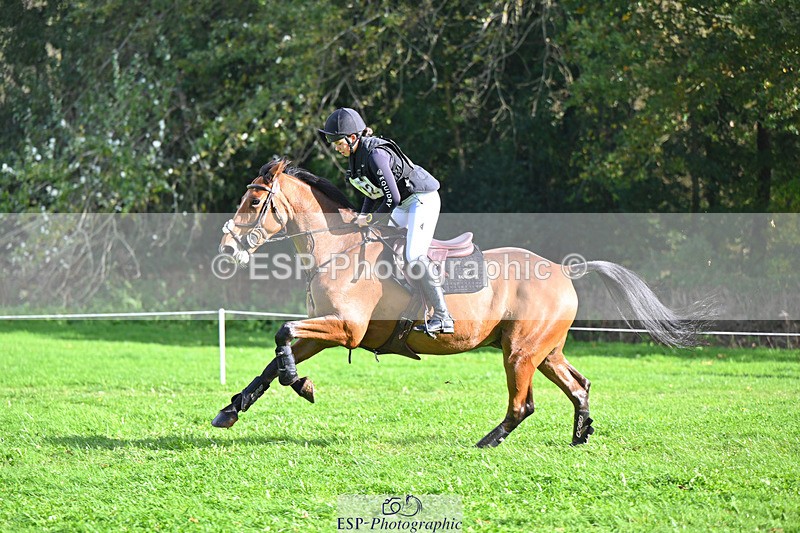 241025-123103-08244 - 102-Holly.Morris-ROYALE.LOUIS