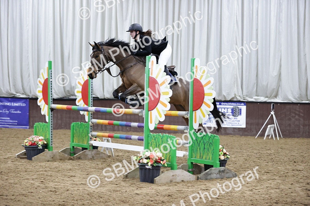SBM_001242 - Class 4 - Senior Newcomers/ 1.10m Open