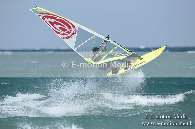 WS 020413-69 - Windsurfing