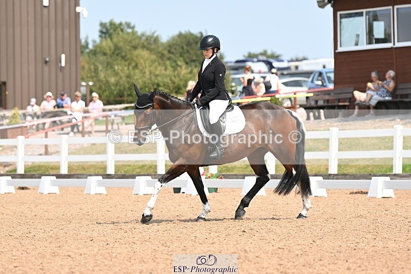 250816-132524-04819 - 083-Emily.JarvisCriafol.Two.Tone.Tequila