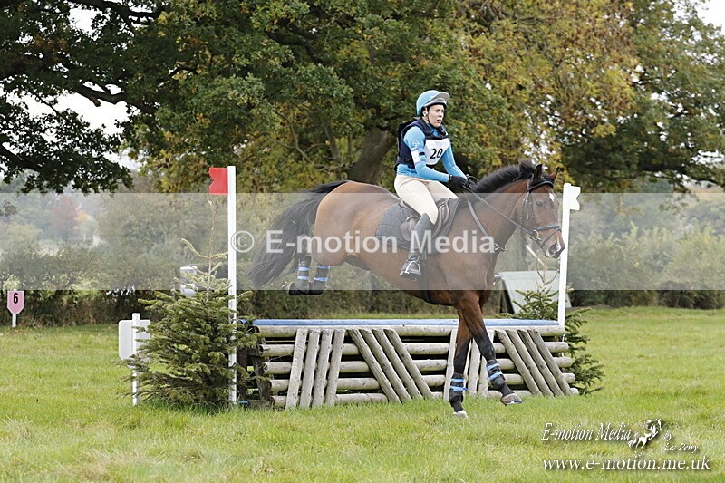 WWHT 181020 WWHT 181020 1201 - WWEC Intermediate (0.90m)  18/10/20