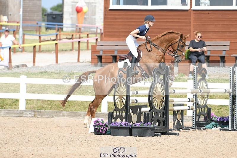 250725-162423-03905 - Cls 10 1.05m Amateur Quali