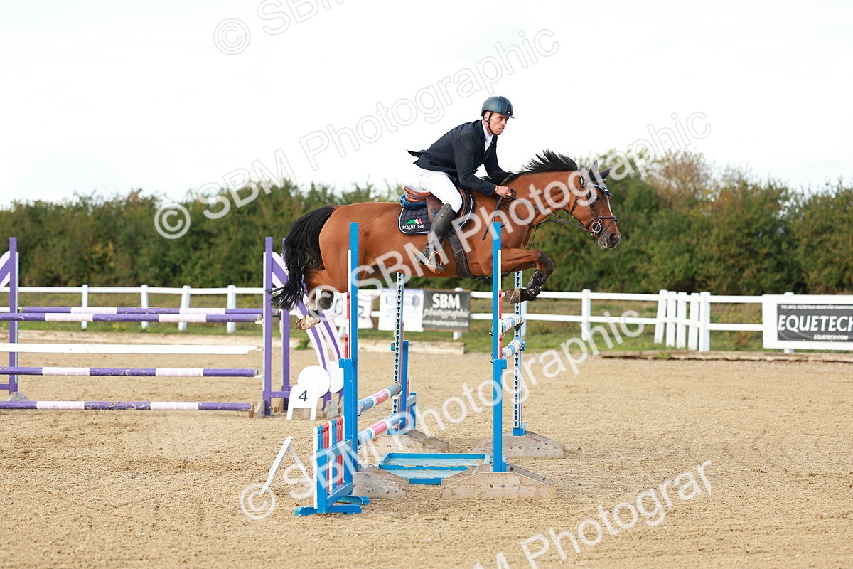 SBM_002109 - Class 5 - Senior Foxhunter - 1.20m