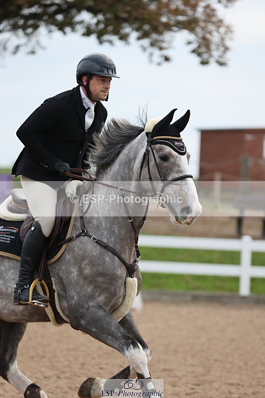 241101A-082522-00223 - FRI Cls 2 British Novice and 90cm Open