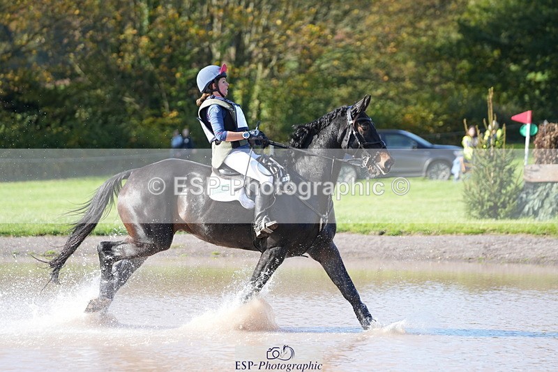 251024A-125629-10875 - B-145-Sarah.Yeaman