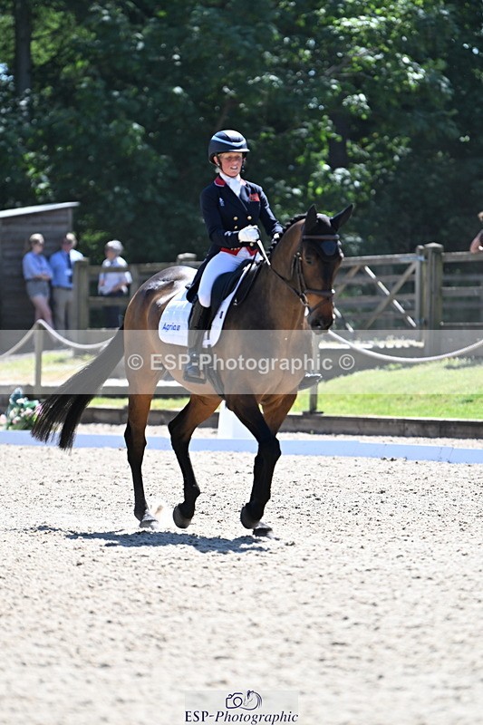 250522A-151329-03989 - C-220-Rosalind.Canter-GRAFFITO