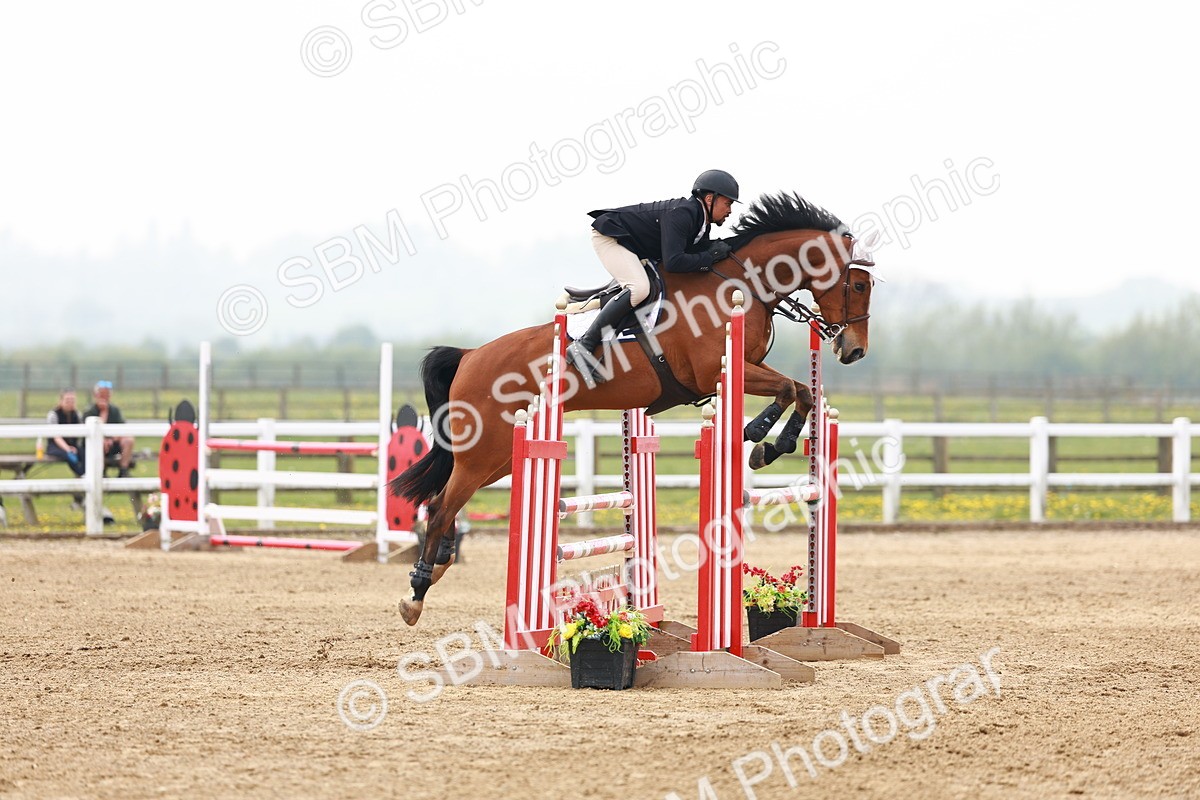  - Class 18 - Senior Newcomers - 1.10m