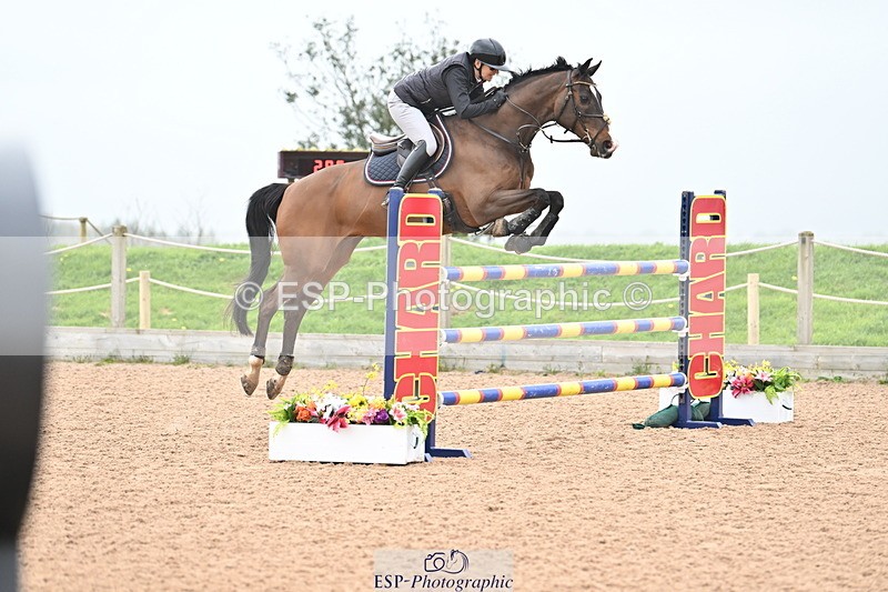 240405A-142255-01951 - Cls 5 National 1.30m Open