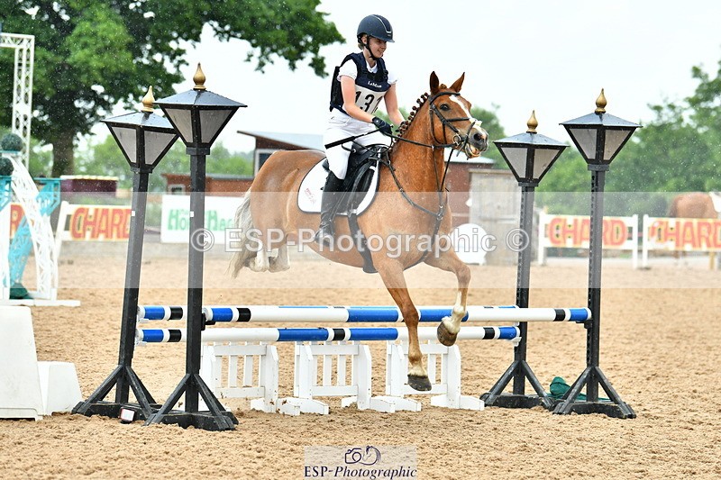 230617B-114937-00215 - SJ 11.30 to 12.30