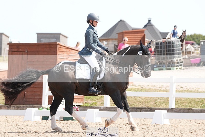 250817-122707-09068 - 163-Hannah.TownleyThe.Domino.Effect