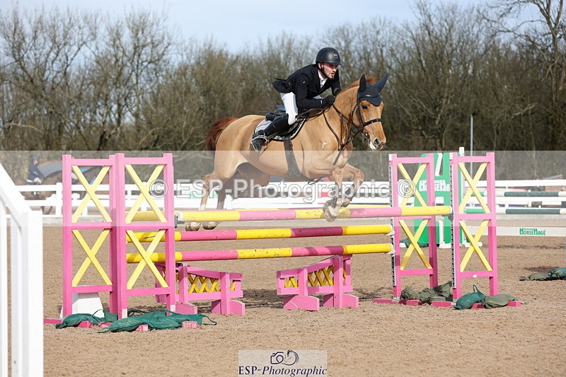 240223A-115353-00980 - Cls 4 Snr 1.05m Open