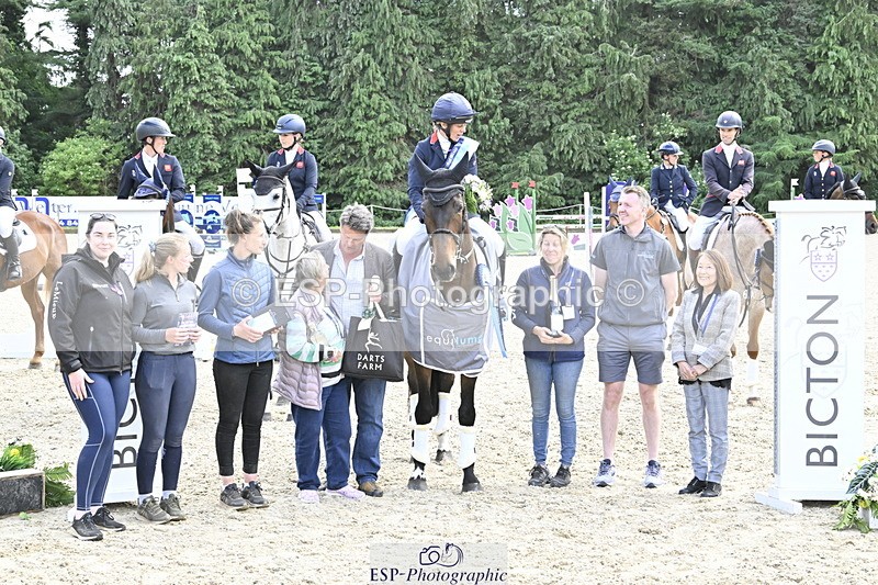 250525A-161346-18563 - Presentations Section C CCI 2 Star Long