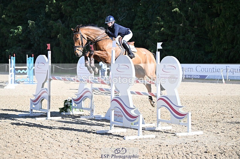 231022-122606-26677 - 330-TRINITY.THANKS.AWFULLY-Imogen.Gloag-SJ