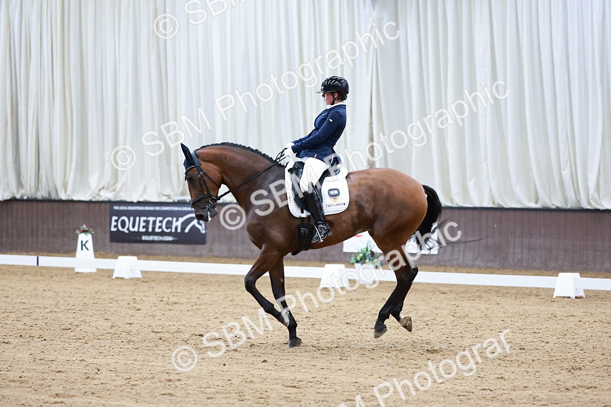 SBM_017808 - Class 15 - FEI Junior