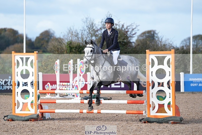 251025-125153-00408 - Cls 9 Pony Winter Discovery and 90cm