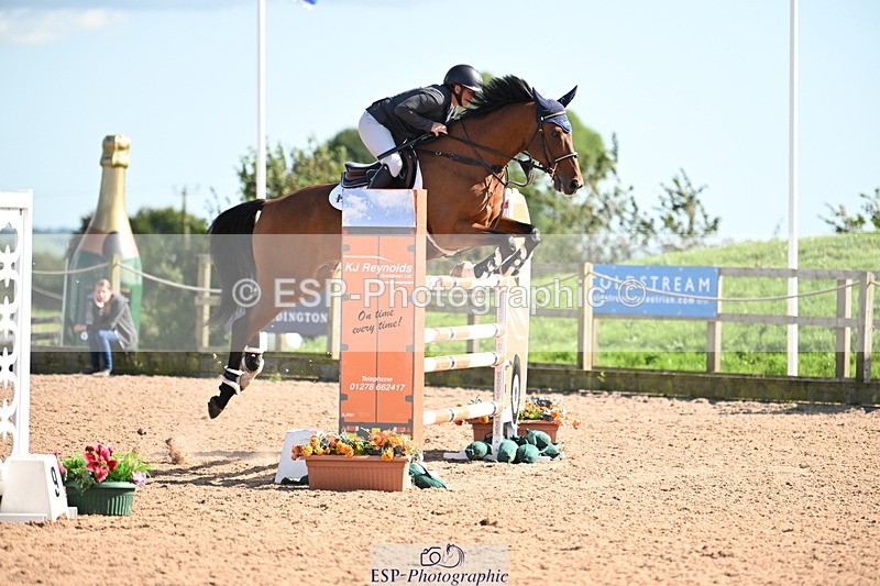 240913A-150445-04996 - Cls 17 National 1.30m Open