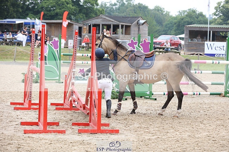 230618-101158-10008 - Cls 19 Pony Intro 1m