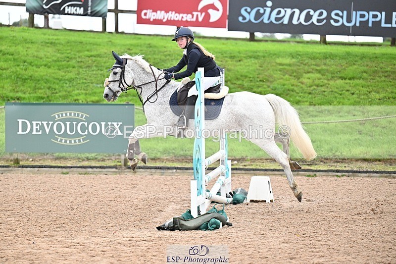 250920-154008-01768 - Cls 21 Pony Intro 80cm Derby