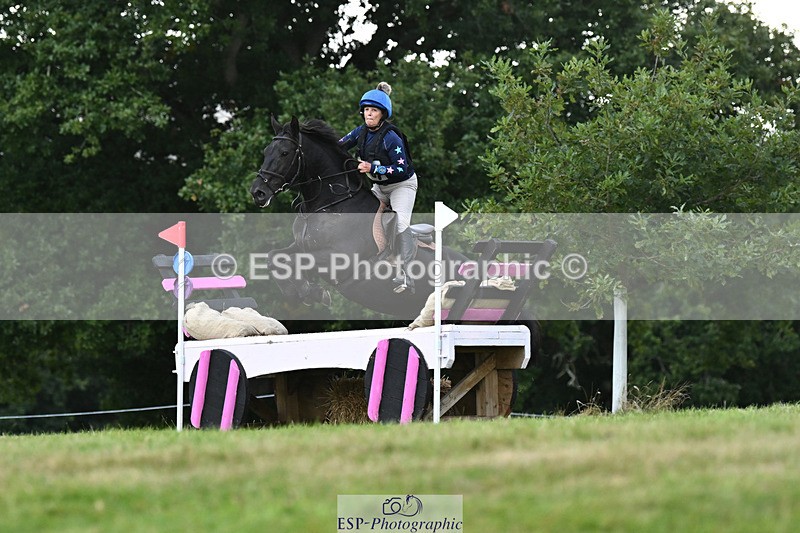 240825X-173648-37975 - 80cm XC 17.30 to End