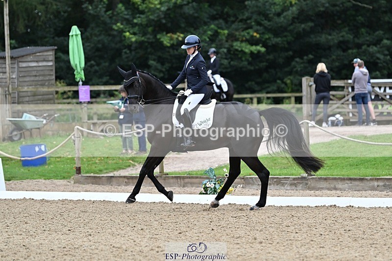 240810-101323-02607 - 114-Lucy.Amy-Morrico.M